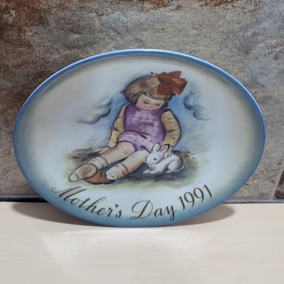 Schmid Hummel Mothers Day 1991 Soft and Gentle Decorative Wall Hanging Plate - Picture 3 of 11